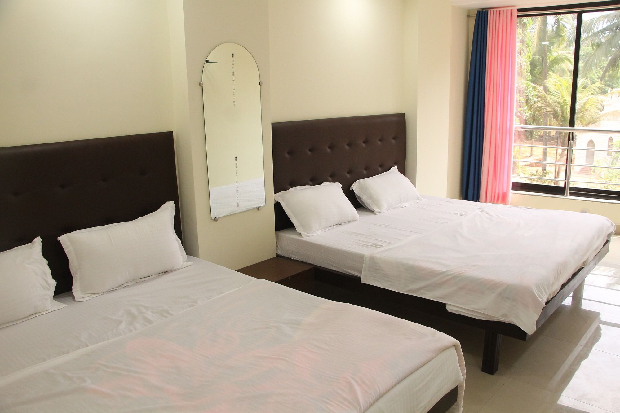 Swaraj The Goan Dream Hotel Calangute Bagian luar foto