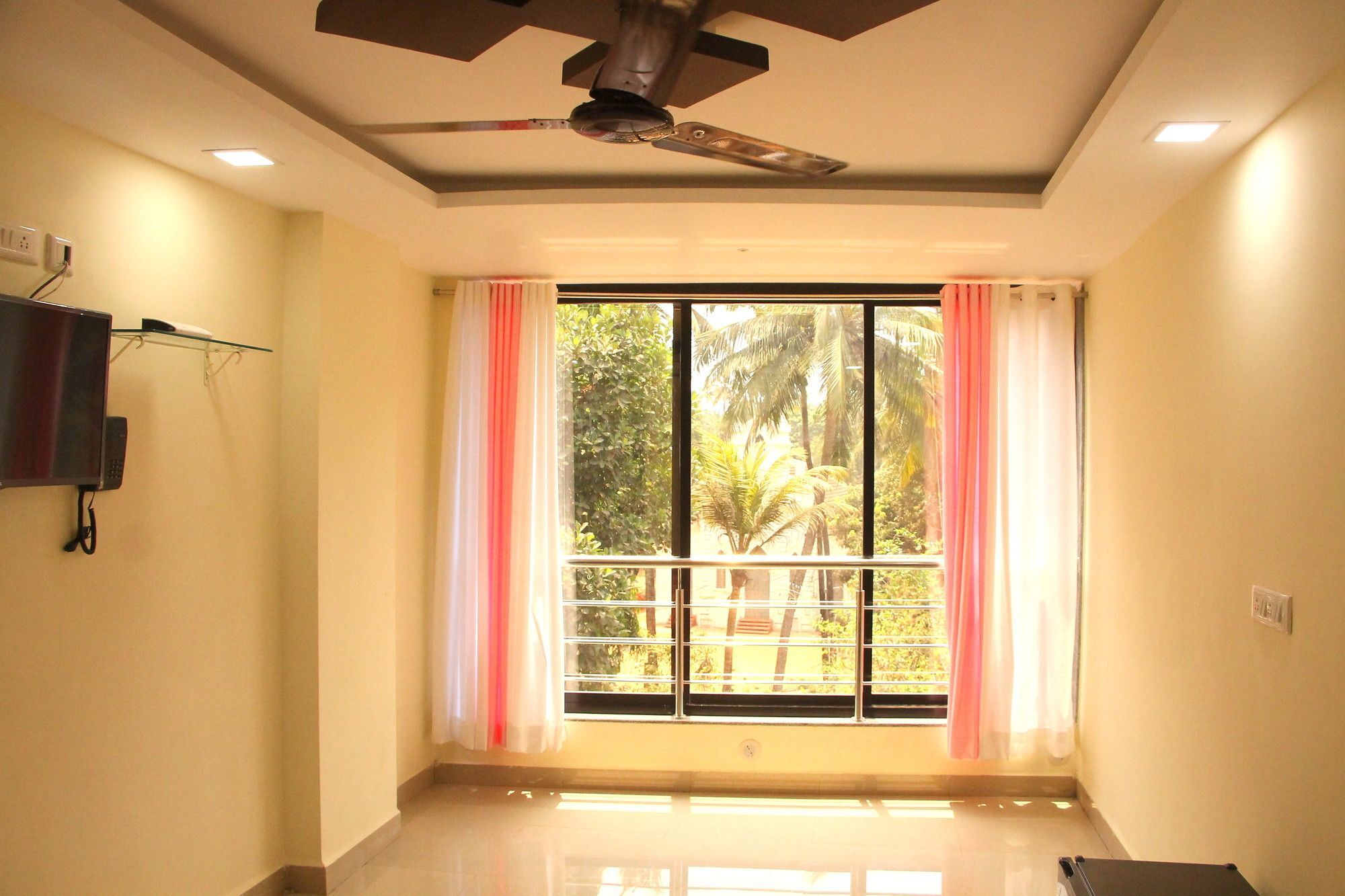Swaraj The Goan Dream Hotel Calangute Bagian luar foto