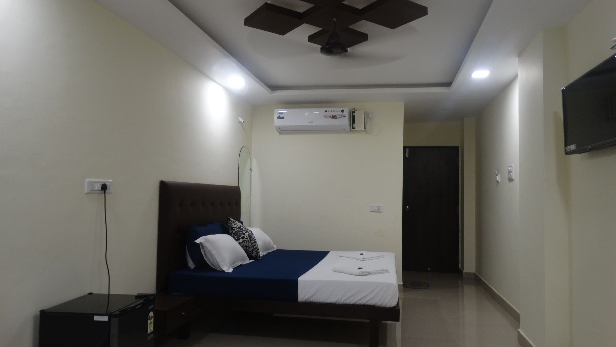 Swaraj The Goan Dream Hotel Calangute Bagian luar foto
